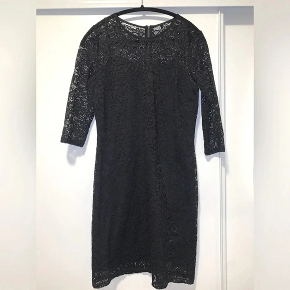 Reitmans Dresses & Skirts - Reitmans Lace  Bodycon Mini Dress
